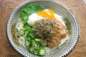 夏バテ防止にはネバネバ4兄弟と
沖縄”チムシンジ”でパワー全開!(^^)!